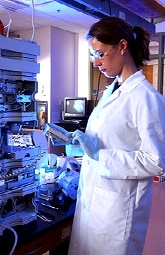 <em>Klebsiella oxytoca</em> sería la principal causa de colitis hemorrágica asociada a antibióticos
