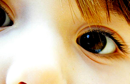 Azitromicina bianual reduce tasas de infecciones oculares por clamidia