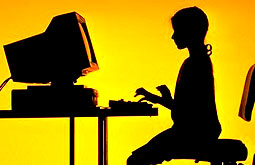 Internet y falta de sueño aumentan el sobrepeso en adolescentes