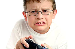Practicar videojuegos quema calorías en los niños