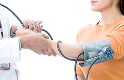Hipotensión ortostática aumenta la enfermedad renal crónica
