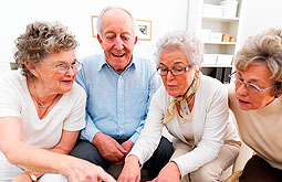 Gantenerumab reduce la proteína beta-amiloide en pacientes con Alzheimer
