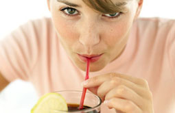 Bebidas azucaradas provocan cardiopatía coronaria