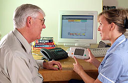 La telesalud reduce hospitalizaciones y mortalidad
