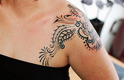 Tatuajes pueden causar infecciones por <em>Mycobacterium chelonae</em>