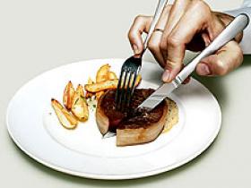 Exceso carnes rojas aumenta riesgo de cáncer colorectal
