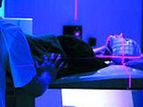 Irradiación craneal profiláctica en cáncer de pulmón aumenta la sobrevida