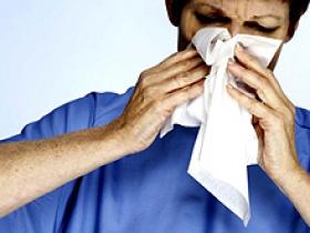Mometasona intranasal reduce los síntomas oculares de la rinitis alérgica