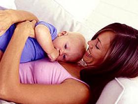 Lactancia protege la salud cardiovascular de las madres