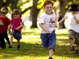 La atropina no produce astigmatismo en niños