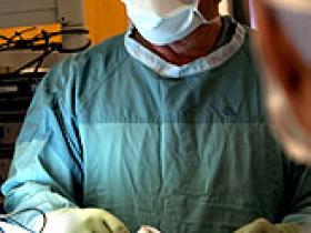 Instilación de lidocaína reduce dolor postoperatorio en ginecología