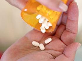 Corticosteroides y antivirales mejoran parálisis de Bell