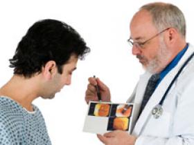 Colonoscopias reducen el cáncer en ambos lados del colon