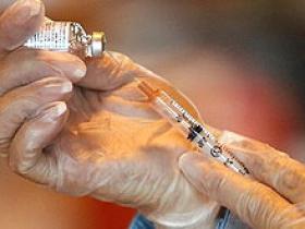 VEGF se correlaciona con progresión del melanoma uveal