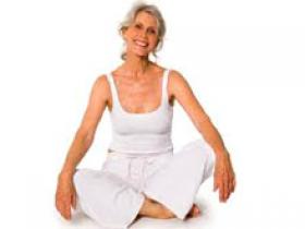 El yoga previene el insomnio relacionado a osteoartritis