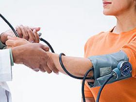 Proteínas disminuyen la hipertensión en adultos con sobrepeso