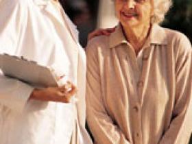 La radioterapia mejora supervivencia de ancianos con glioblastoma