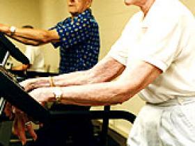 Ejercicios mejoran desempeño físico en la esclerosis lateral amiotrófica