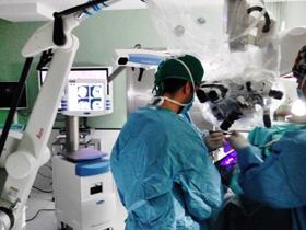 Utilizan terapia intraoperatoria para tumores cerebrales