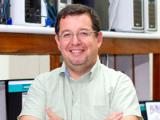 Dr. Mirko Zimic es premiado por Google