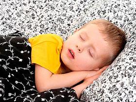 Dormir a la misma hora fomenta el desarrollo intelectual de los niños