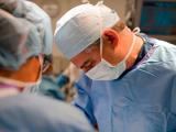 Prostatectomía radical supera a la radioterapia en el cáncer prostático