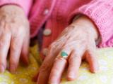 Estimulación cerebral profunda controla el temblor esencial