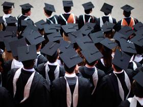 Nivel educativo influencia el desarrollo de la miopía