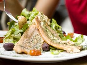 El aceite de pescado induce resistencia a la quimioterapia