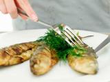 Aceite de pescado mejora la función cerebral en adultos mayores