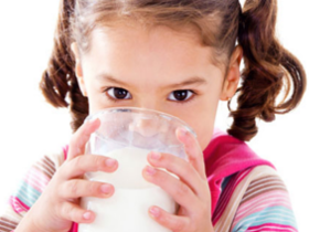 Leche entera se asocia con mayores niveles de vitamina D