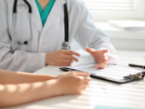 Video juego optimiza toma de decisiones médicas