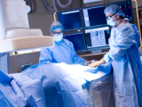 Tratamiento endovascular temprano mejora outcome funcional