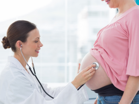 Prueba de trabajo de parto favorece resultados clínicos