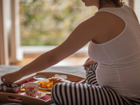 Alimentos proinflamatorios en embarazo promueven obesidad infantil