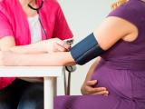 Antecedentes de preeclampsia y riesgo de ACV