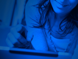 Respuestas metabólicas a la luz azul por la noche