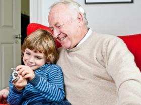 Implante coclear en pacientes ancianos