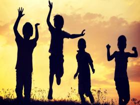 Niños víctimas de violencia tienen un desarrollo cognitivo deficiente 