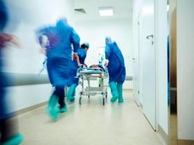 Esperar más de cinco horas en urgencias aumenta mortalidad
