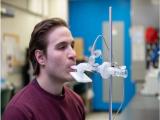 Vacuna inhalatoria contra COVID-19 funciona también contra sus variantes 
