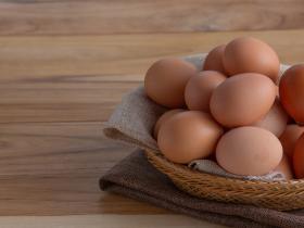 Comer huevos ayuda a salud del corazón 