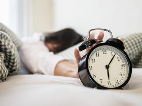 Dormir poco a partir de los 50 años aumenta el riesgo de desarrollar enfermedades crónicas