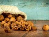 Comer nueces beneficia el desarrollo cognitivo de los adolescentes 