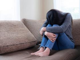Menores de 40 años con problemas de salud mental tienen mayor riesgo de infarto