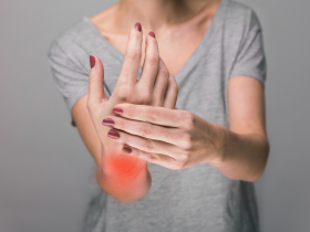 Factores reproductivos femeninos que gatillan la artritis reumatoide