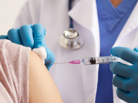 Vacuna contra la influenza no compromete la salud menstrual
